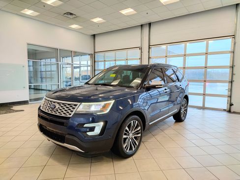 Used 2016 Ford Explorer Platinum image 8