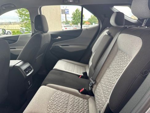 Used 2023 Chevrolet Equinox LS image 7