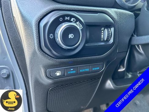 Used 2023 Jeep Wrangler Unlimited Sahara image 22