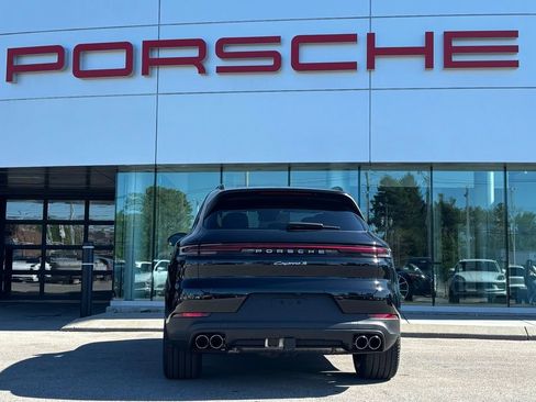 New 2026 Porsche Cayenne S AWD/4WD image 8