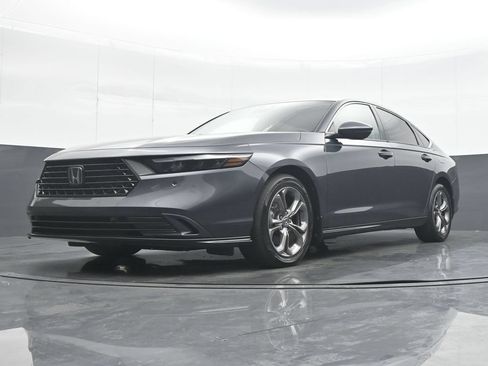 Used 2023 Honda Accord EX-L image 25