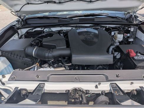 Used 2023 Toyota Tacoma SR5 RWD image 30