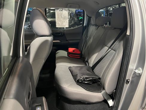 Used 2023 Toyota Tacoma SR5 w/ Technology Package AWD/4WD image 27