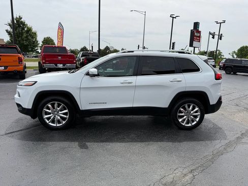 Used 2015 Jeep Cherokee Limited w/ Trailer Tow Group AWD/4WD image 4
