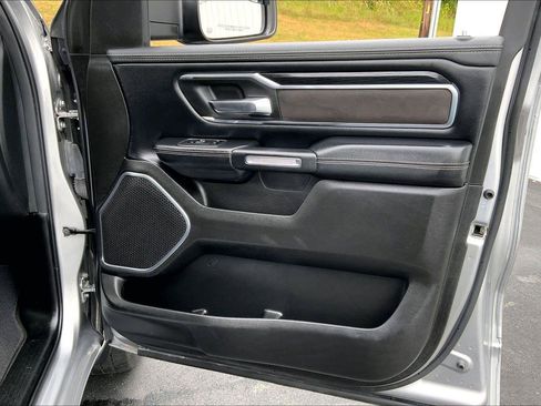 Used 2024 RAM 1500 Laramie AWD/4WD image 22