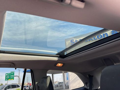 Certified 2022 Honda Pilot Elite image 34
