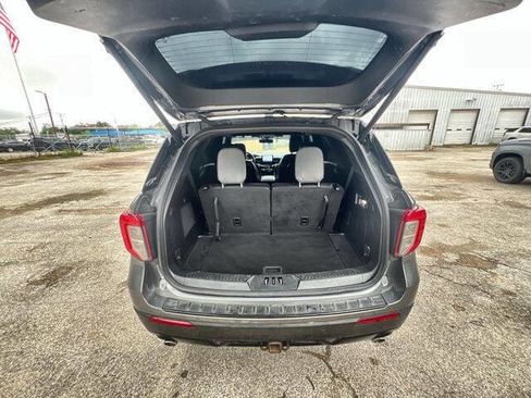 Used 2022 Ford Explorer ST-Line w/ Class IV Trailer Tow Package image 25