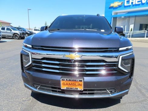 Used 2025 Chevrolet Tahoe LT w/ Comfort Package AWD/4WD image 2