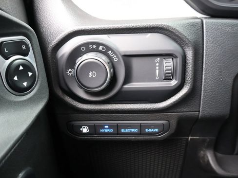 Used 2024 Jeep Wrangler Unlimited AWD/4WD image 30
