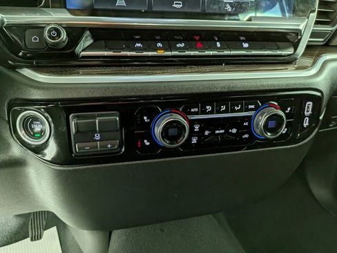 Certified 2022 Chevrolet Silverado 1500 LT w/ All Star Edition Plus image 22