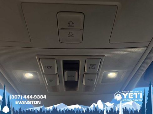 Used 2022 Volkswagen Atlas SEL Premium image 30