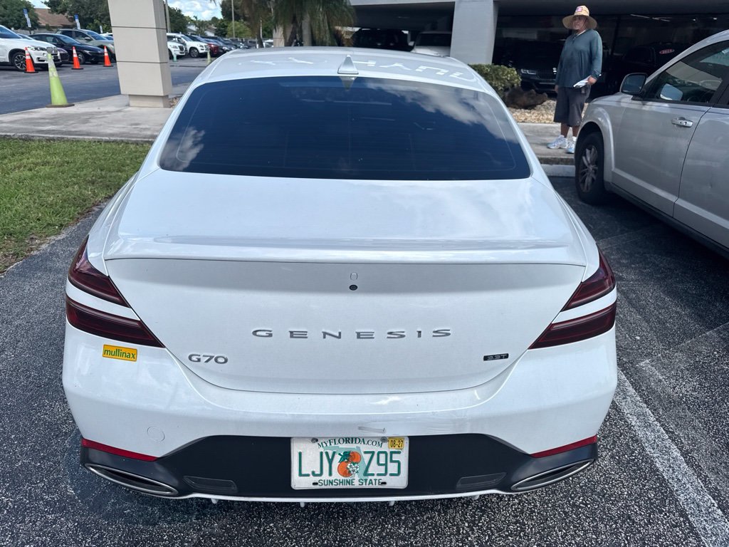 Used 2023 Genesis G70 3.3T RWD image 11