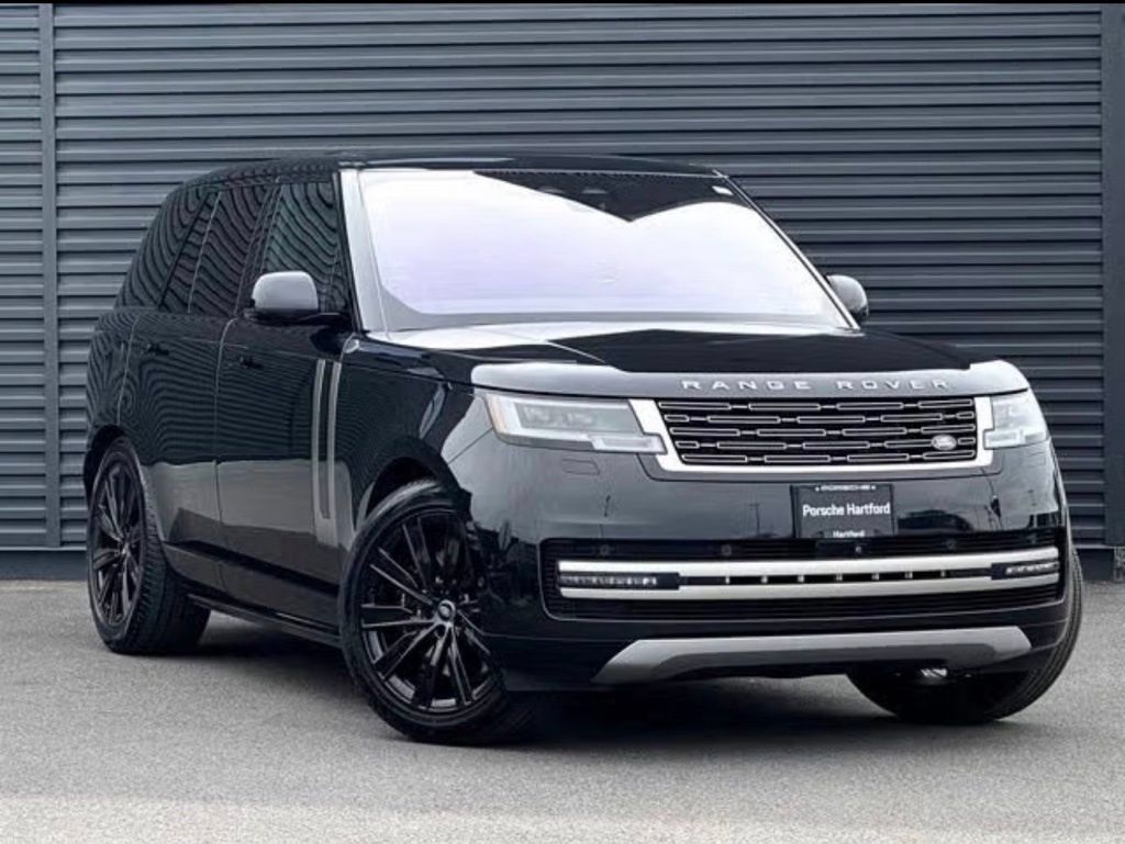 Used 2023 Land Rover Range Rover SE AWD/4WD image 6