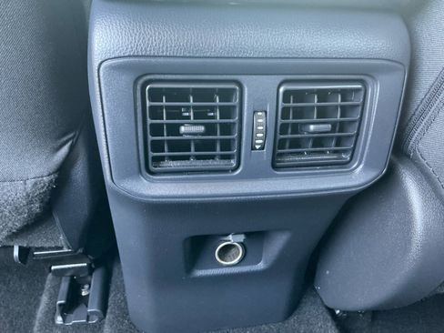 Certified 2025 Toyota RAV4 LE AWD/4WD image 30