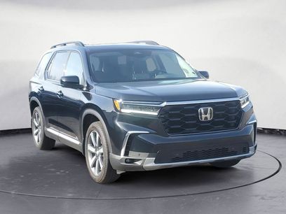 Certified 2025 Honda Pilot Touring
