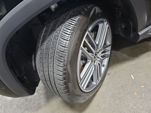 Certified 2026 Mercedes-Benz GLS 450 4MATIC image 36