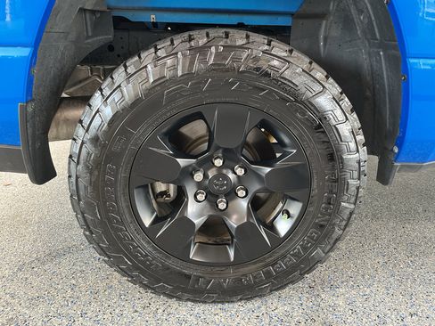 Used 2025 RAM 1500 Warlock AWD/4WD image 32