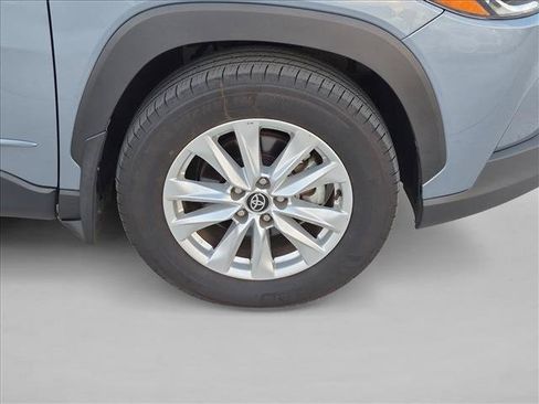 Used 2024 Toyota Corolla Cross LE w/ Moonroof Package AWD/4WD image 23