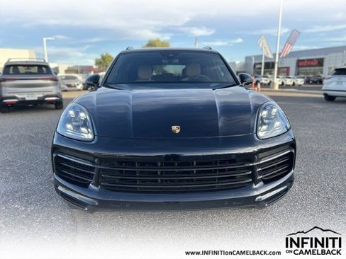 Used 2019 Porsche Cayenne S image 2