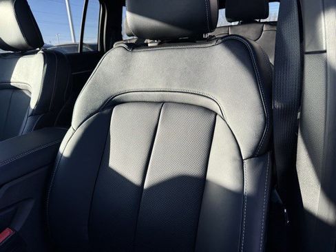 New 2026 Jeep Grand Cherokee L Limited image 32