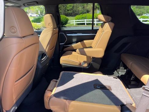 Used 2025 Cadillac Escalade Premium Luxury w/ Touring Package AWD/4WD image 26