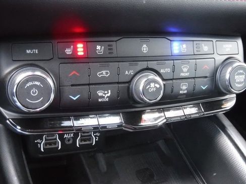 Certified 2022 Dodge Durango R/T image 36