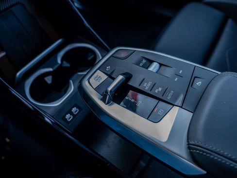 Used 2025 BMW X2 xDrive28i image 13