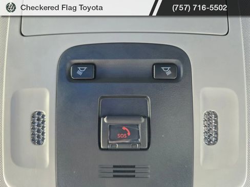 Used 2023 Toyota Camry LE w/ Convenience Package image 9