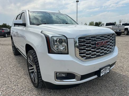 Used 2019 GMC Yukon Denali w/ Denali Ultimate Package AWD/4WD image 2
