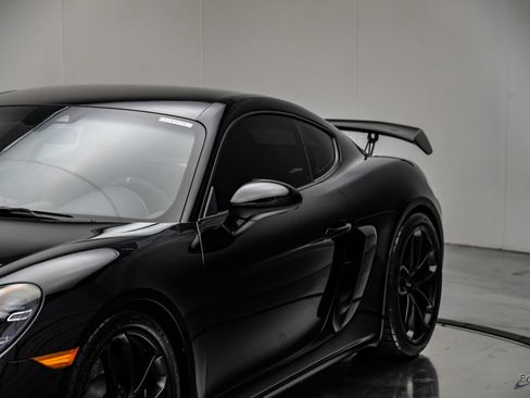 Used 2021 Porsche 718 Cayman GT4 RWD image 31