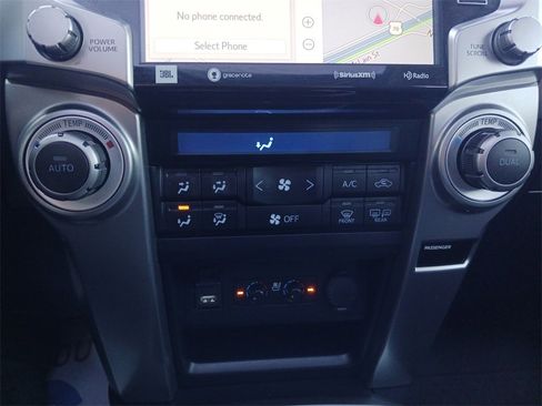 Used 2022 Toyota 4Runner Limited image 24