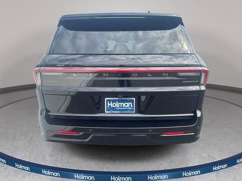 New 2026 Lincoln Navigator Reserve w/ Jet Appearance Package AWD/4WD image 6