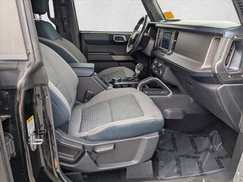 Used 2022 Ford Bronco Outer Banks image 18