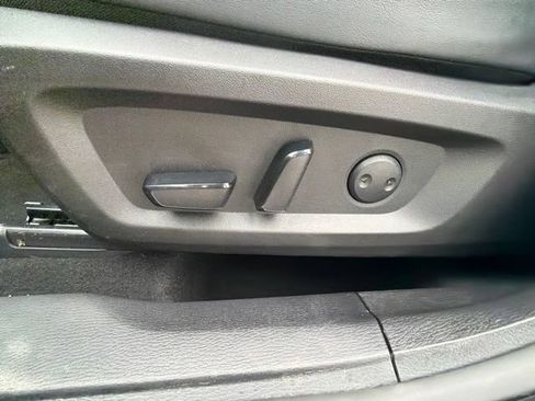 Used 2024 Mitsubishi Outlander SE AWD/4WD image 14