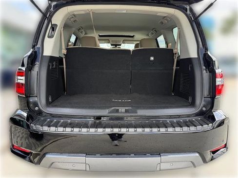 Used 2021 Nissan Armada SL w/ Captain's Chairs Package RWD image 6