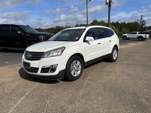 Used 2014 Chevrolet Traverse LT image 8