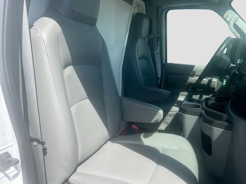 Used 2023 Ford E-350 and Econoline 350 Super Duty w/ Power Windows & Locks Group RWD image 27