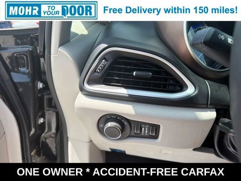 Used 2023 Chrysler Voyager LX FWD image 16