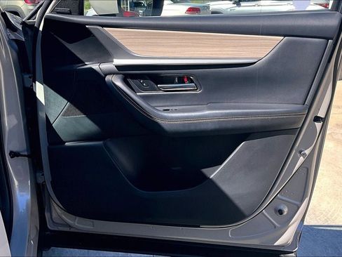 Used 2024 MAZDA CX-90 Plug-In Hybrid w/ Premium Pkg image 27