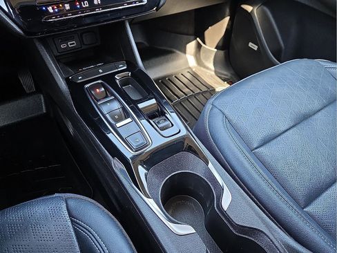 Used 2022 Chevrolet Bolt EUV Premier w/ Sun & Sound Package image 25