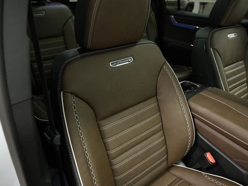 New 2026 GMC Acadia Denali Ultimate w/ LPO, Floor Liner Package image 21