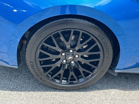 Used 2019 Ford Mustang GT Premium w/ GT Performance Package RWD image 21