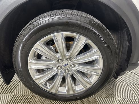 Used 2020 Ford Explorer Limited w/ Class III Trailer Tow Package AWD/4WD image 28