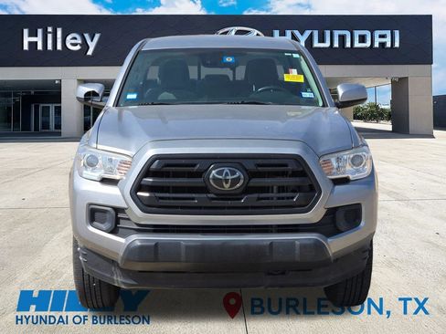 Used 2018 Toyota Tacoma SR w/ SR Convenience Package image 7