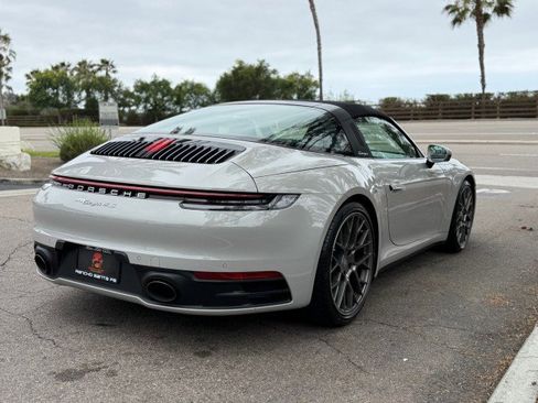 Used 2021 Porsche 911 AWD/4WD image 5