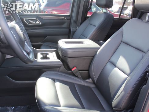 Certified 2024 Chevrolet Tahoe Z71 w/ Luxury Package image 11