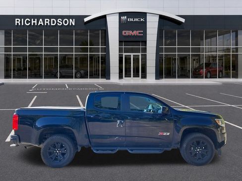 Used 2019 Chevrolet Colorado Z71 w/ Z71 Midnight Edition AWD/4WD image 7
