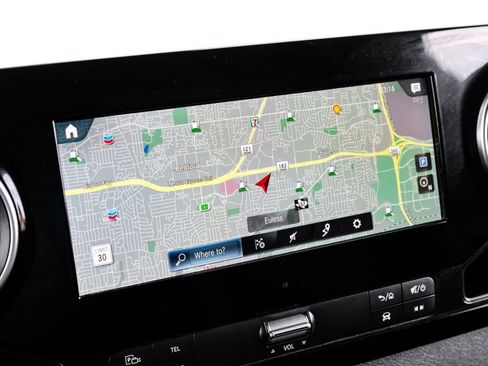 Used 2024 Mercedes-Benz Sprinter 2500 image 17