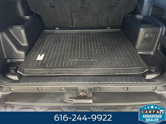 Used 2018 Toyota 4Runner SR5 Premium AWD/4WD image 13
