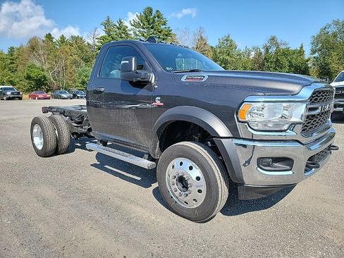 New 2024 RAM 5500 Tradesman AWD/4WD image 3